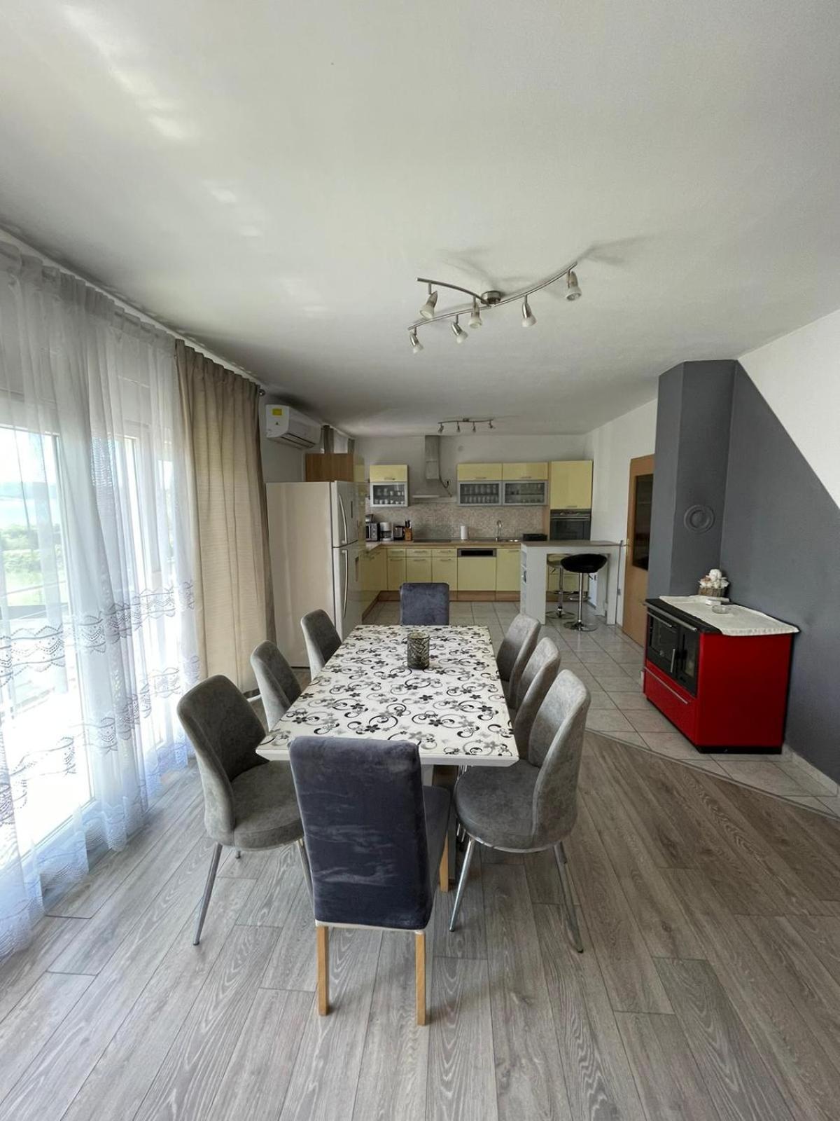 Apartman Mia Kastela Exterior photo